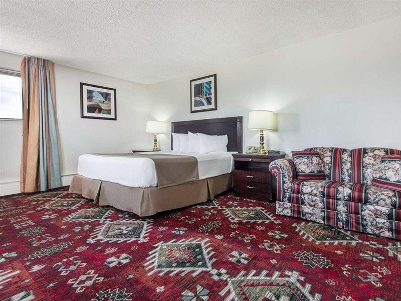 Hotel Studio Lodge Laramie 2*