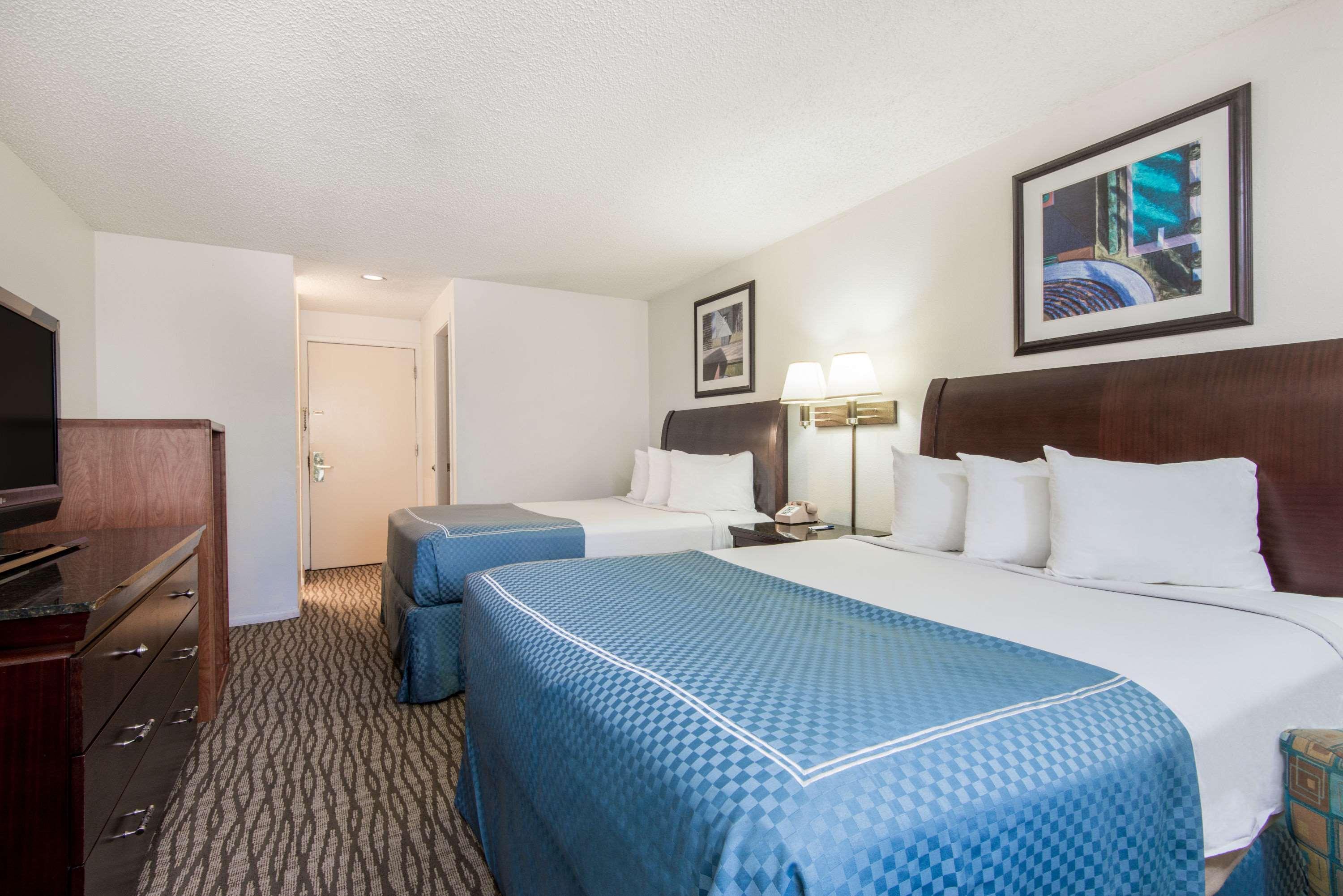 Studio Lodge Laramie Hotel